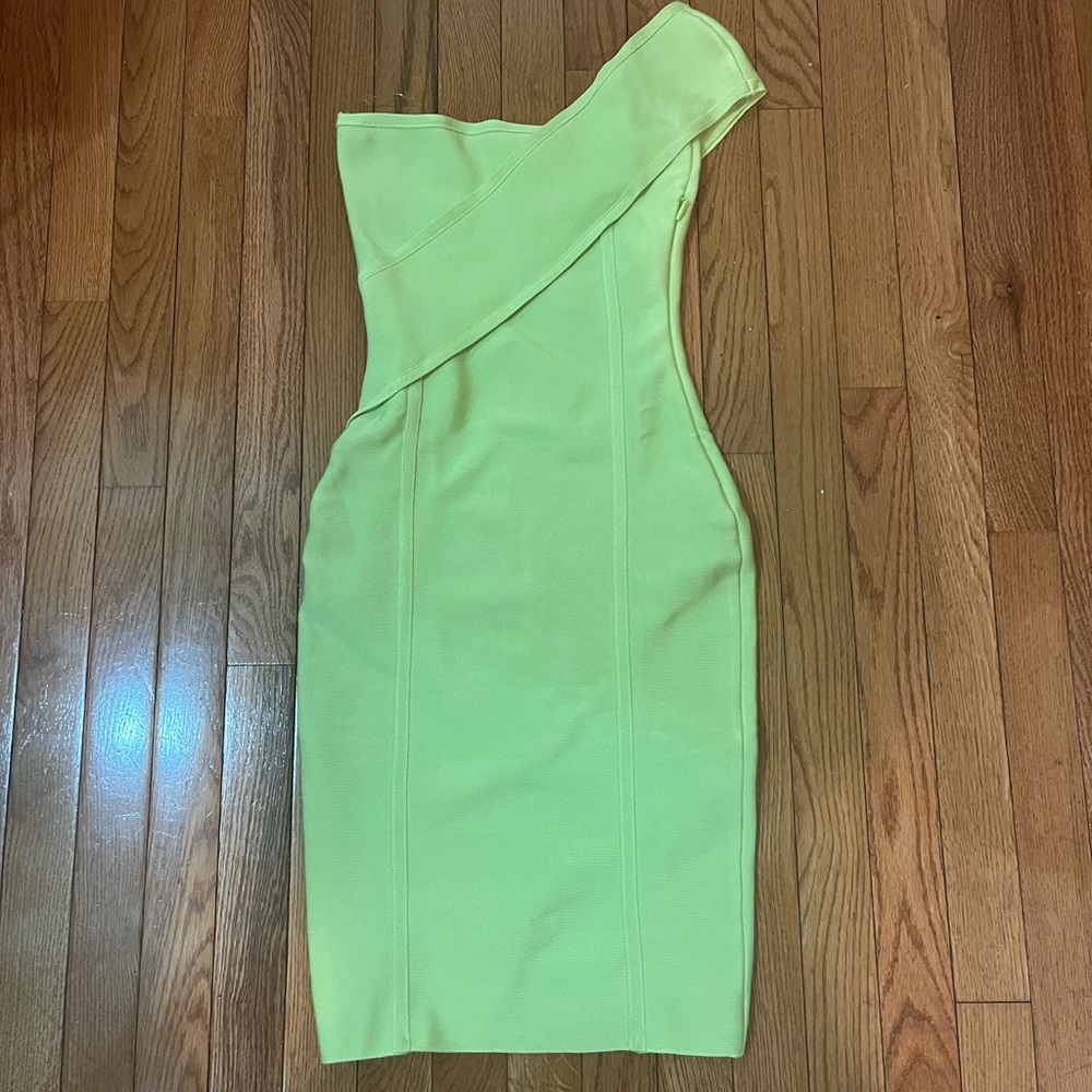 Meshki brand new neon green midi dress. Bandage material, x small